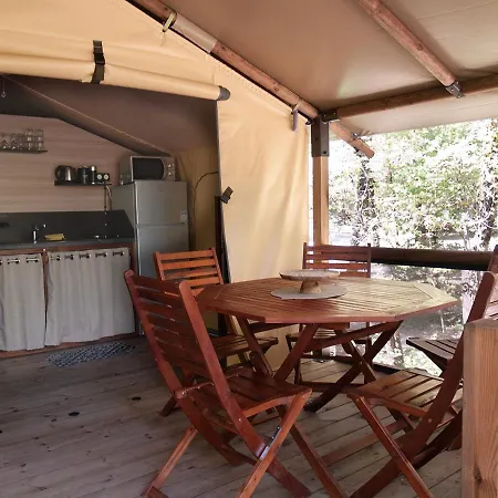 Campsite L'ondine De Provence